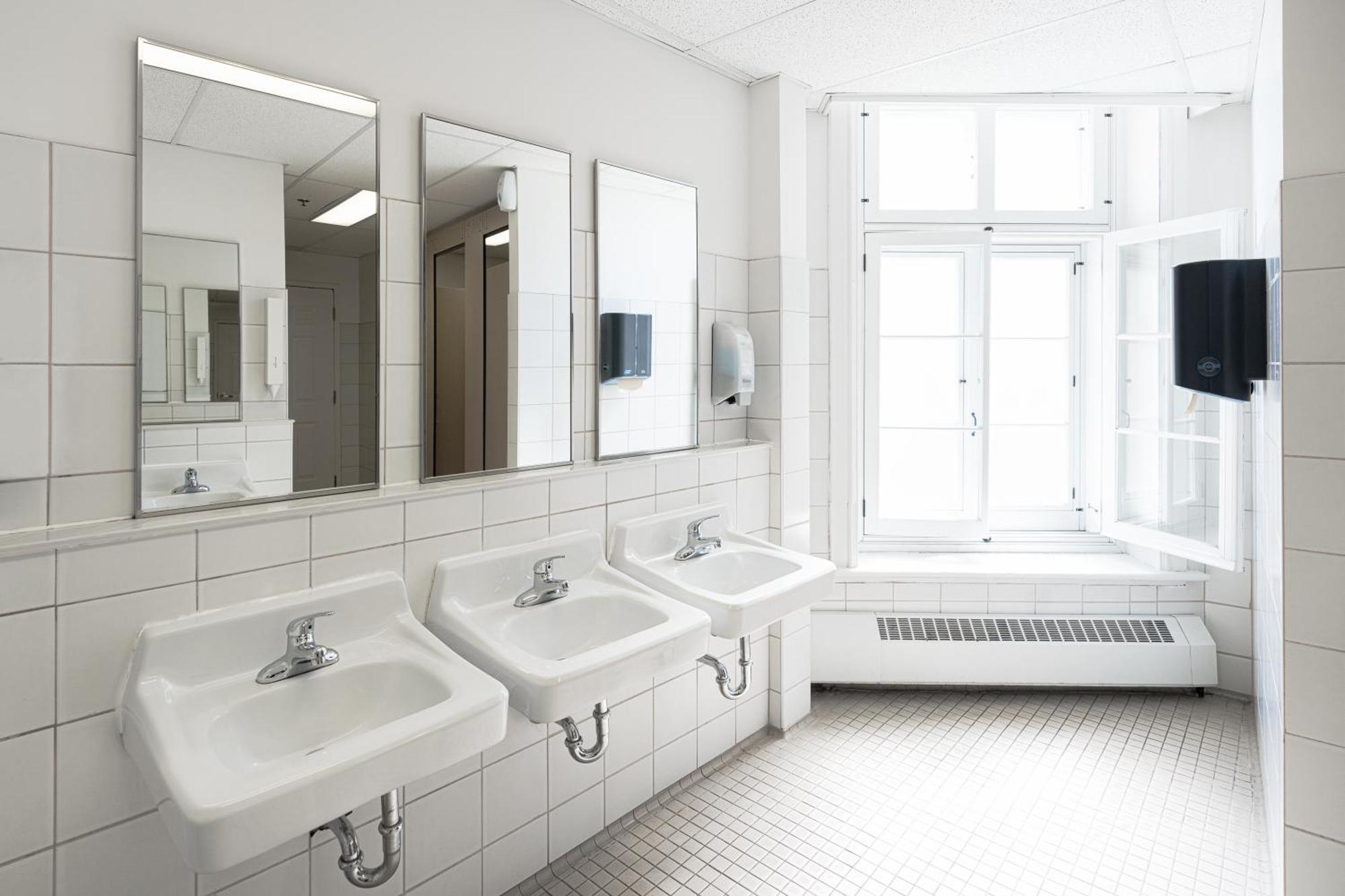 Basic Triple Room,1586836486:JPEG