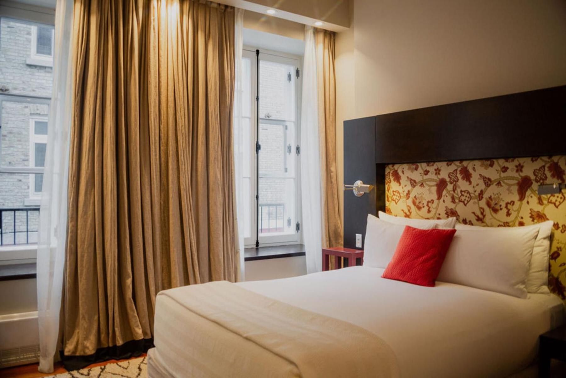 Comfort Queen Room