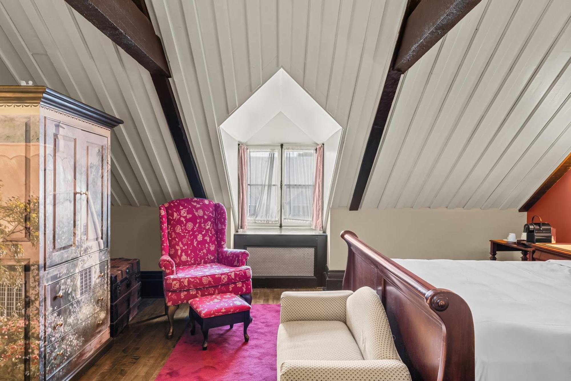Superior Queen Room Fourth Floor