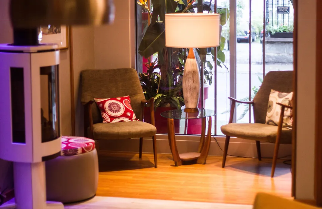 Hotel Champlain-1